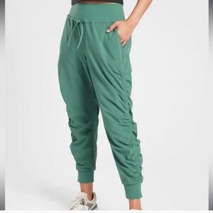 Athleta Attitude Lined Pants in Juniper Green. Size 2.